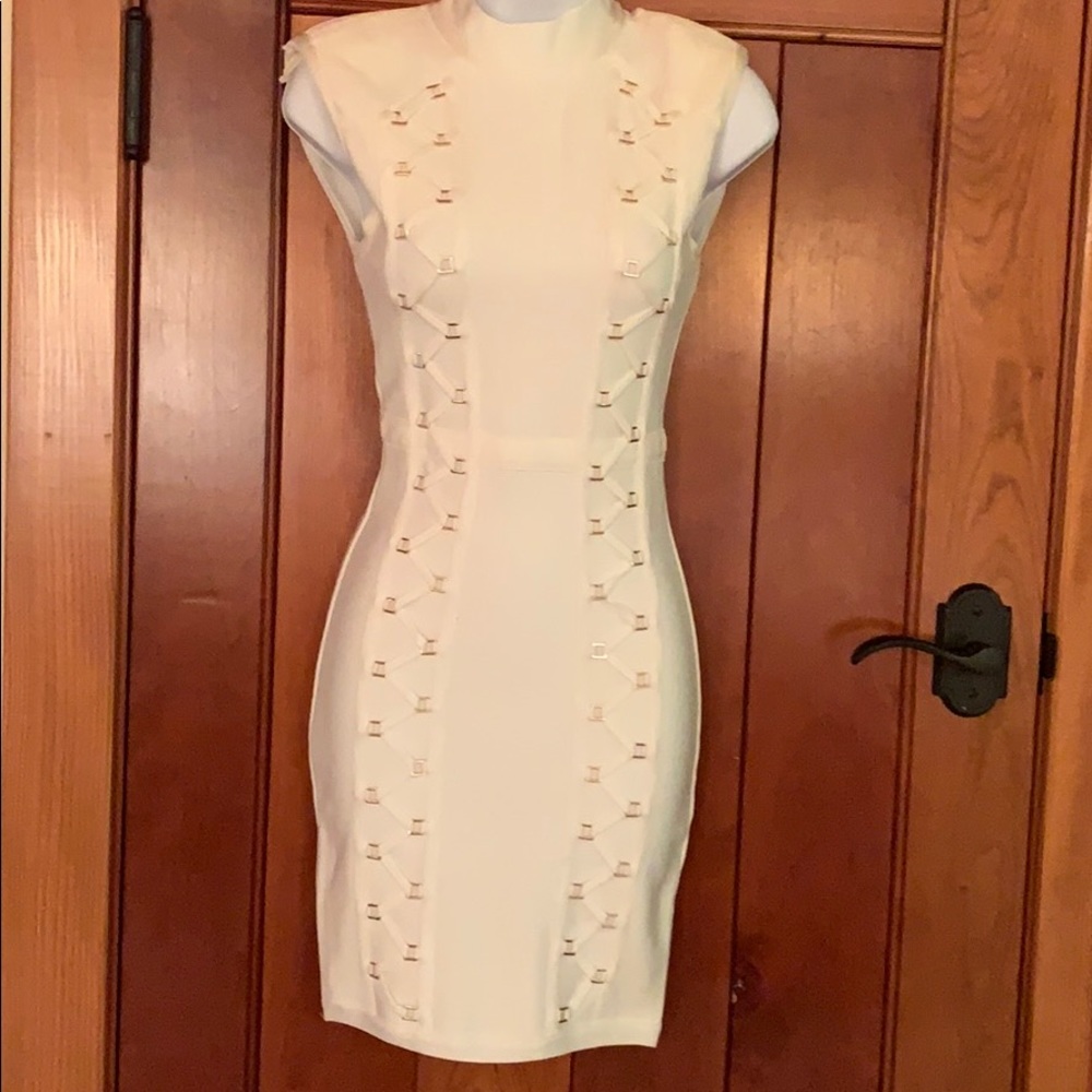 Bebe dress